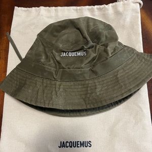 JACQUEMUS Le bob Gadio (Khaki Size 58) NEVER WORN!